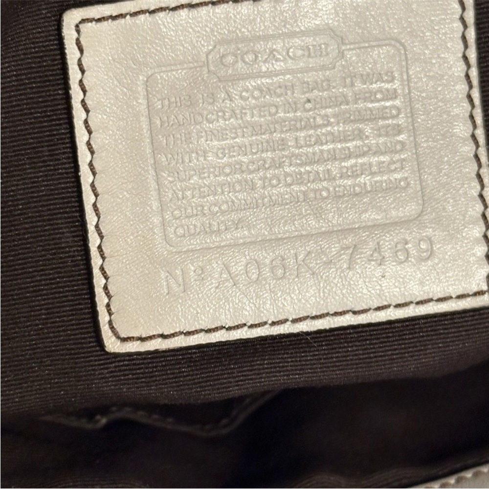 Coach Vintage Legacy Double Flap Handbag - Picture 14 of 15